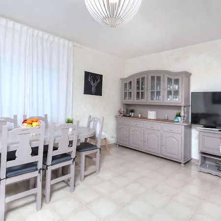 Antem By Interhome * יורט דה מאר